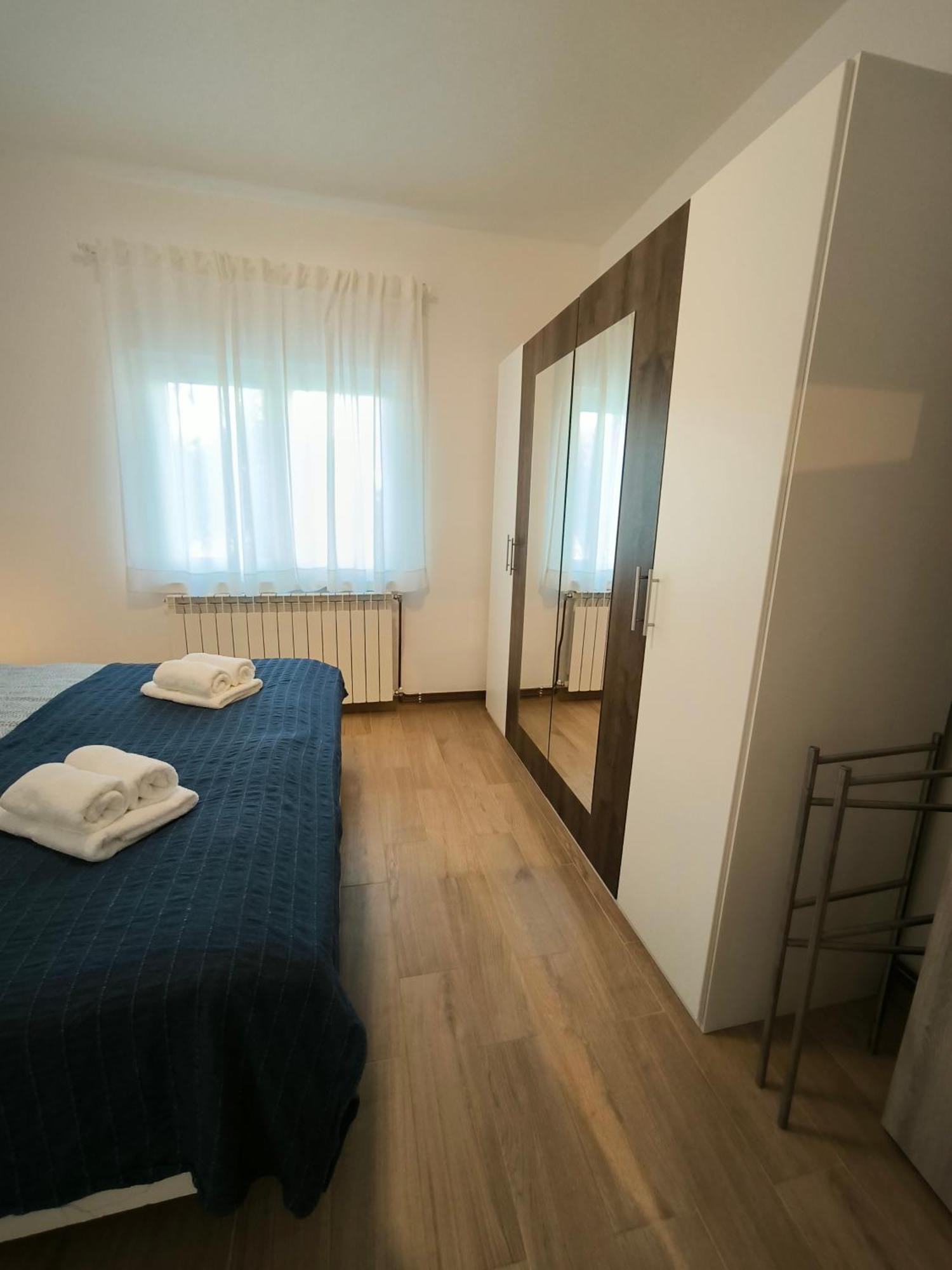 Porec Jadran Apartments Room photo
